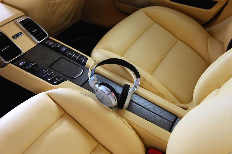  Porsche Panamera by TechART 2010 года  (фото 4 из 26)